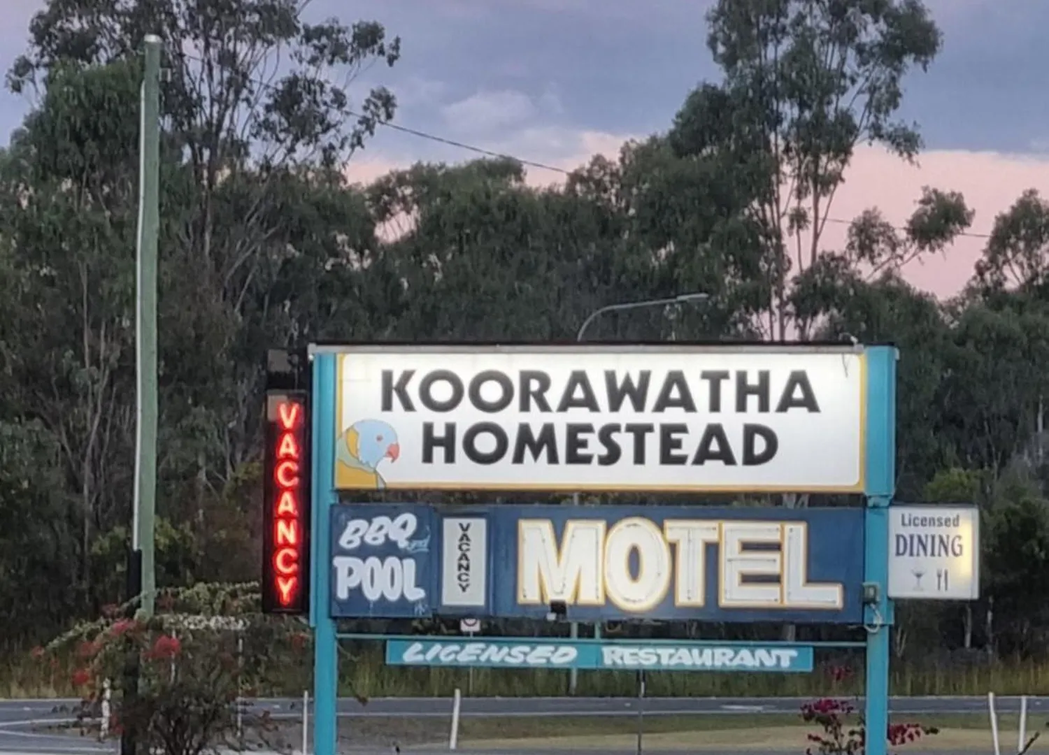 Koorawatha Homestead Motel Bororen