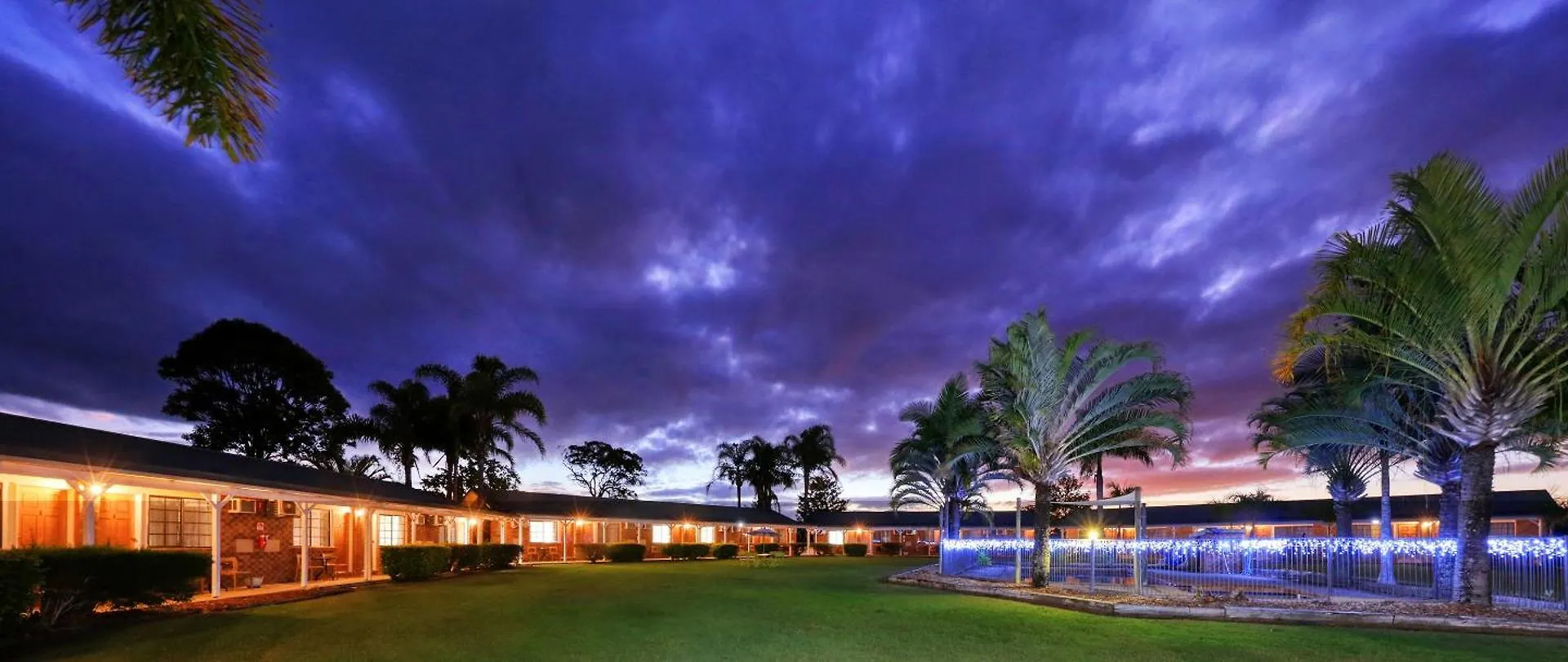 Koorawatha Homestead Motel Bororen