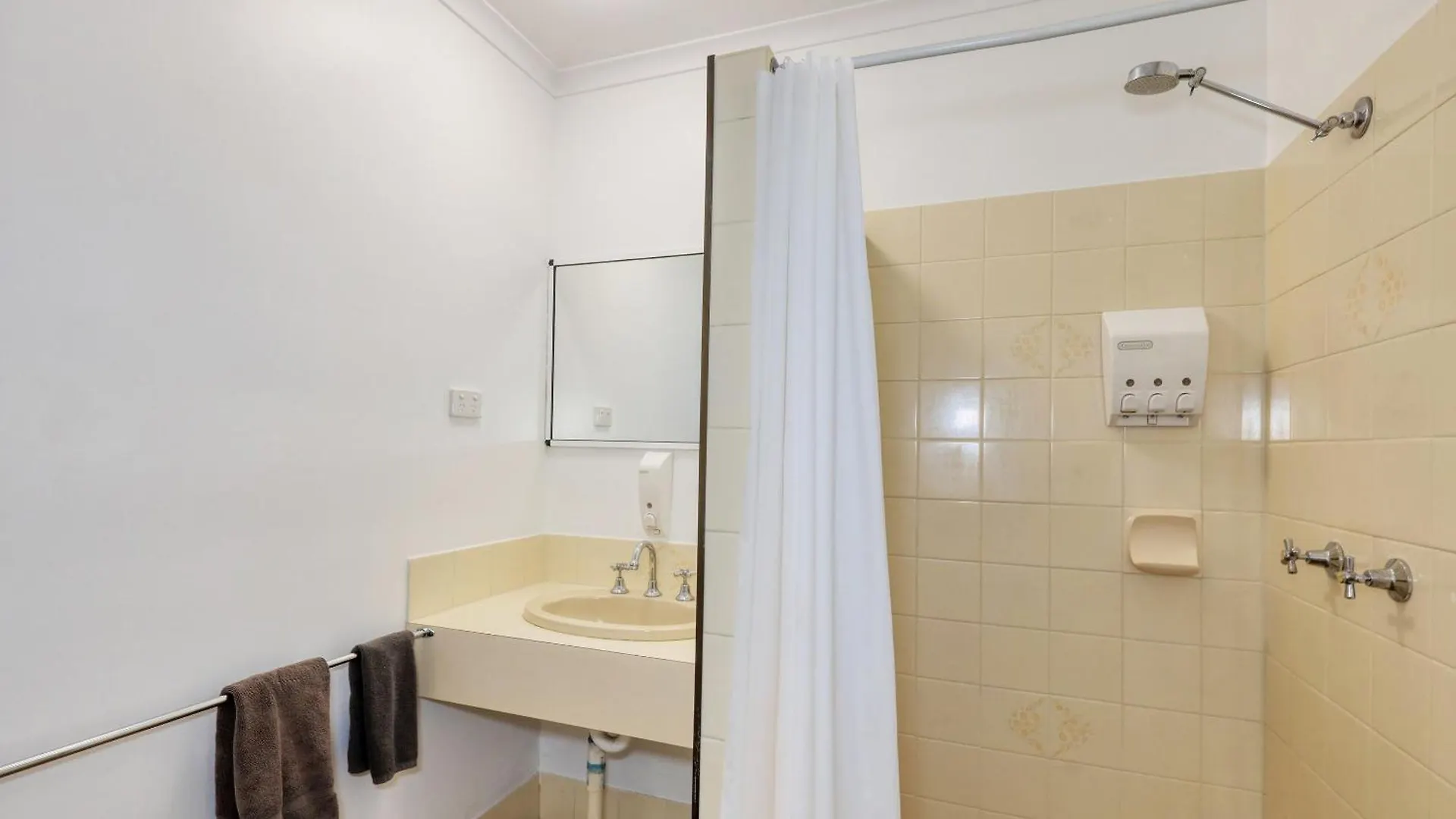 Koorawatha Homestead Motel Bororen