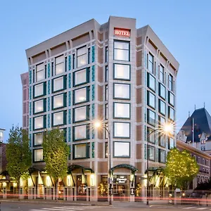 The Magnolia & Victoria