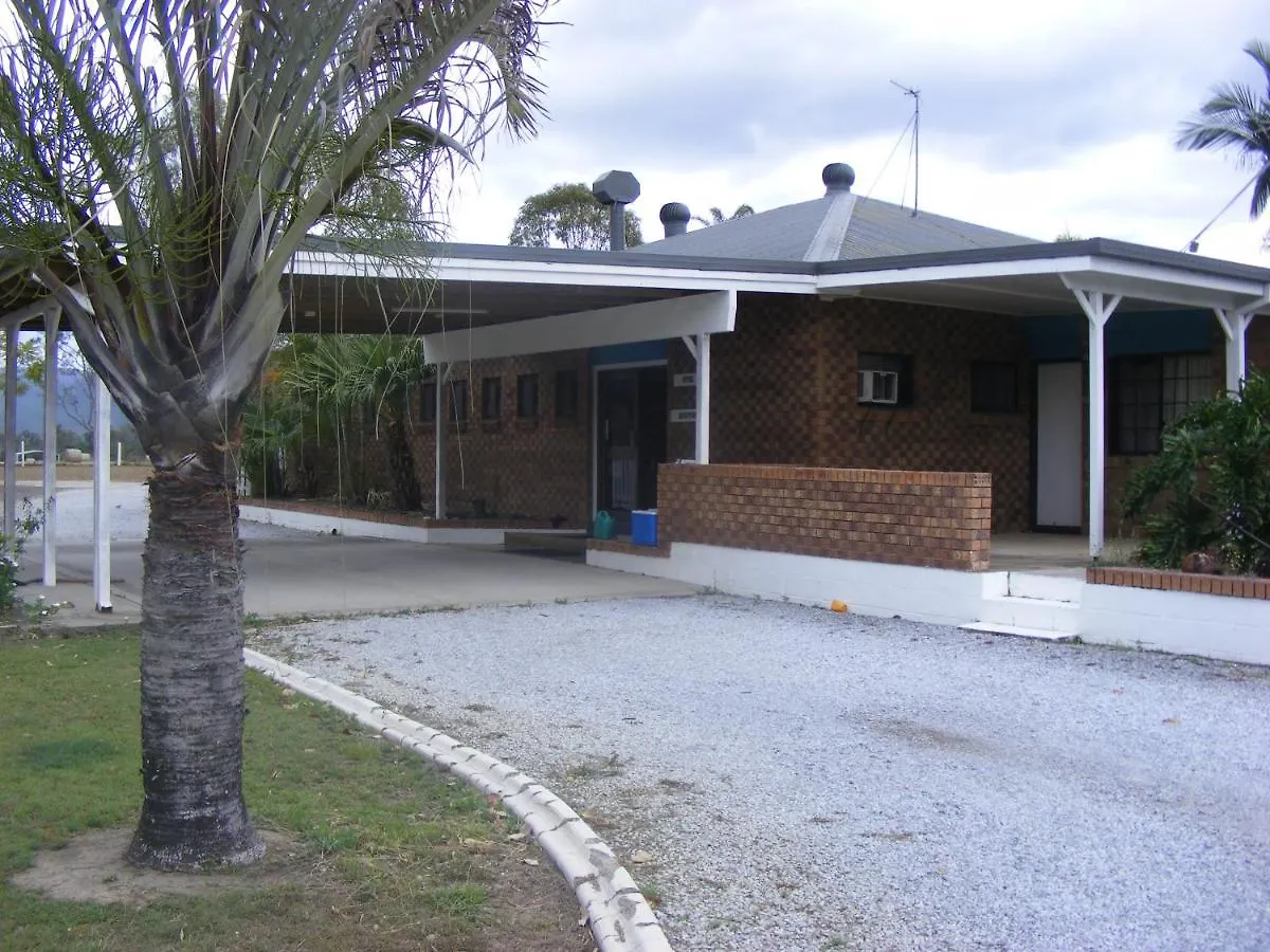 Koorawatha Homestead Motel Bororen 2*,  Australia
